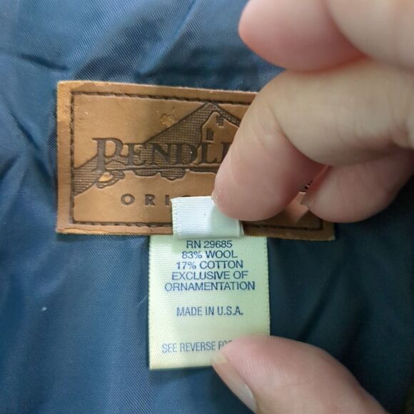 Pendleton Originals Women's Wool Blanket Coat Bear Fish Mountains Pines medium - Picture 8 of 8